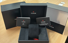 TUDOR  BLACK BAY SA GENEVE