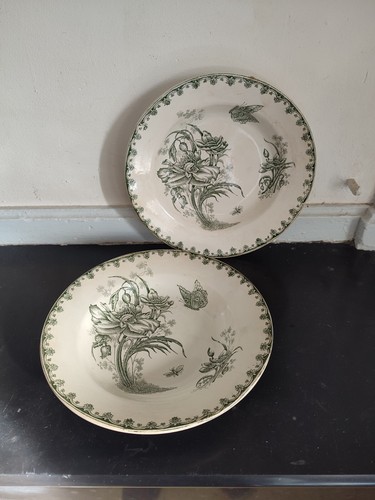 Deux assiettes faïence - deux,