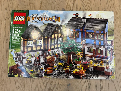 Lego 10193 medieval market - lego,