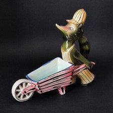 Volpe con carriola in ceramica