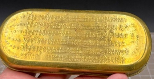Antica scatola tabacco