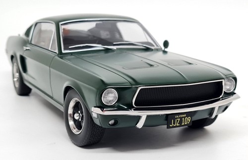 Modellino auto 18 ford - 1/18,