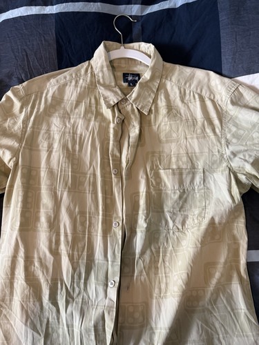 Stussy manica corta con