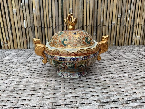 Piatto con coperchio vintage
