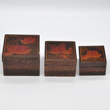 TRE SCATOLE QUADRATE