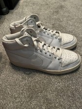 Nike Backboard II Mid Triple