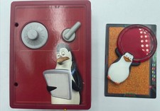 Gadget McDonald's Happy Meal 2010 I Pinguini di Madagascar cassaforte Gd46