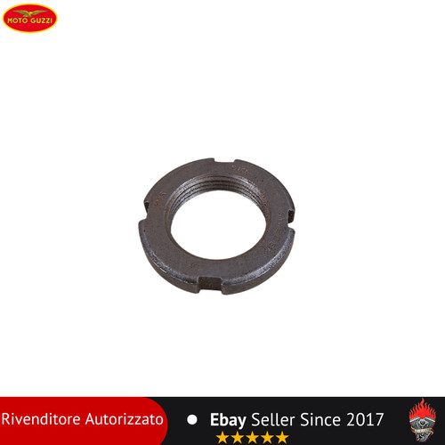 Dado fissaggio albero motore - fissaggio,