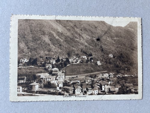 Cartolina formato piccolo - a),