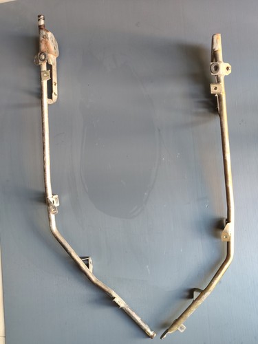 Coppia staffe telaio - staffe,