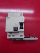 Blocco Differenziale 3 Poli tipo AC, In: 40 A, 300mA Siemens 5SM2632-0
