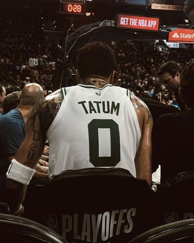 Foto jayson tatum dietro - jayson,