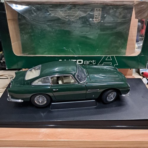 Autoart aston martin db5 - ,