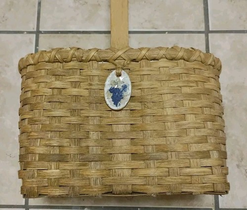 Cesto legno diviso tessuto