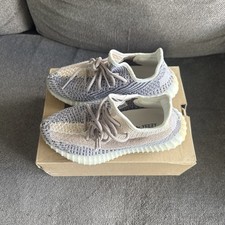 Size 6 - adidas Yeezy Boost