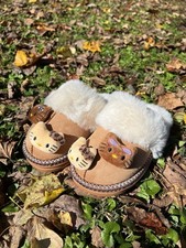 Pantofole Hello Kitty Fuzzy -