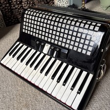 Fisarmonica pianoforte vintage