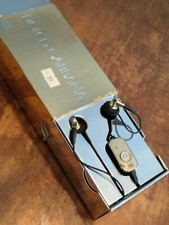 nuove ORIGINALI Motorola V3 V3i RAZR Dolce&Gabana cuffie microfono DG IMBALLATO