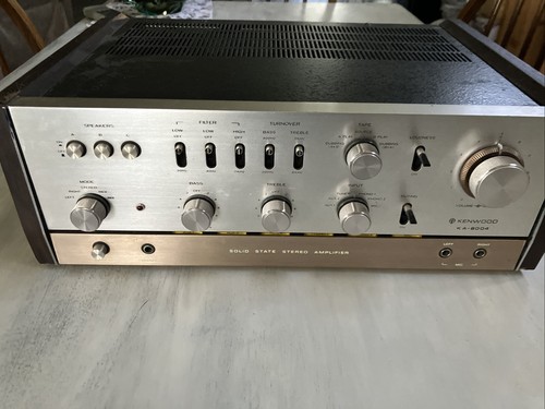 Amplificatore stereo integrato
