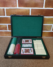 SCATOLA IN PELLE CON CARTE -