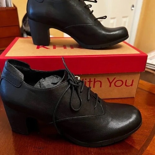 Scarpe nuove con etichetta