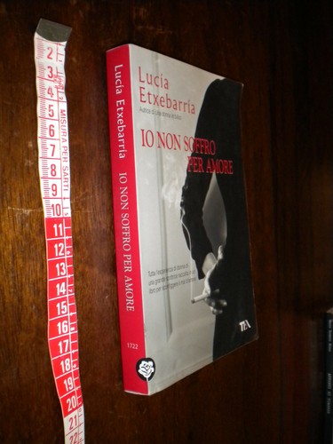 Libro non soffro per - , libro: