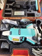 NIKON NPL-352 STAZIONE TOTALE