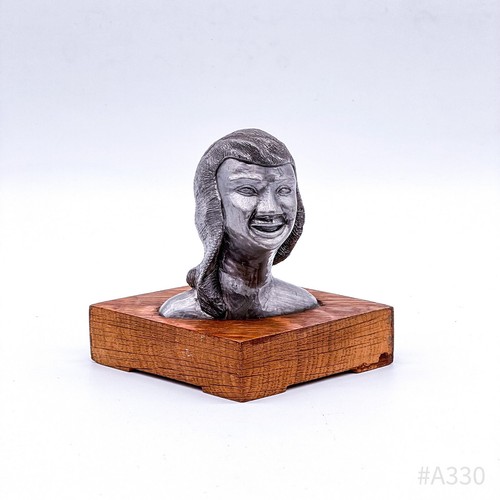 Busto vintage femminile - vintage, su