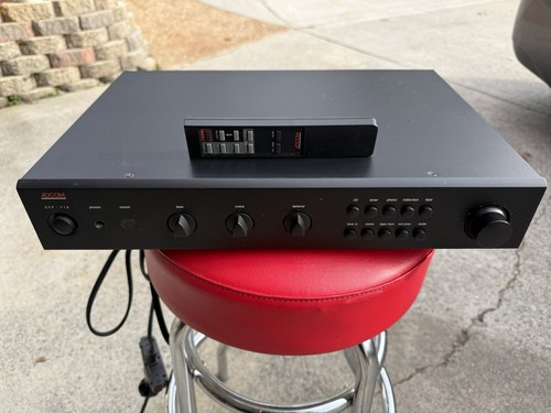 Preamplificatore stereo adcom - stereo,