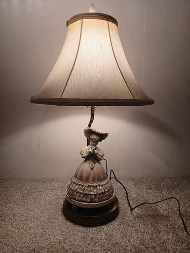 Lampada vintage figurina - lampada,