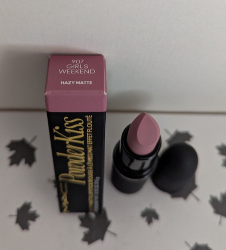 Mac powder kiss - kiss, hazy