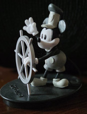 Topolino statua "Steamboat Willie" (Panini, NUOVO)