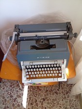 Macchina da scrivere vintage