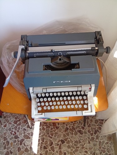Macchina scrivere vintage - scrivere,