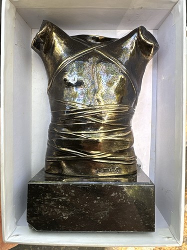 Sculpture bronze igor - en,