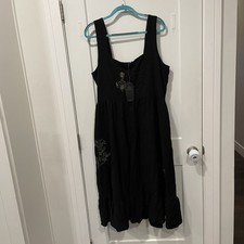 Abito midi senza maniche