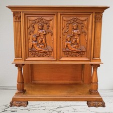 Credenza Stile Rinascimento