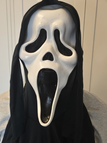 Rarissima maschera urlo