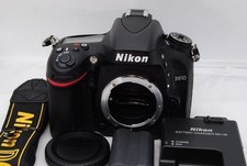 Nikon D610 con 12038 scatti 395534
