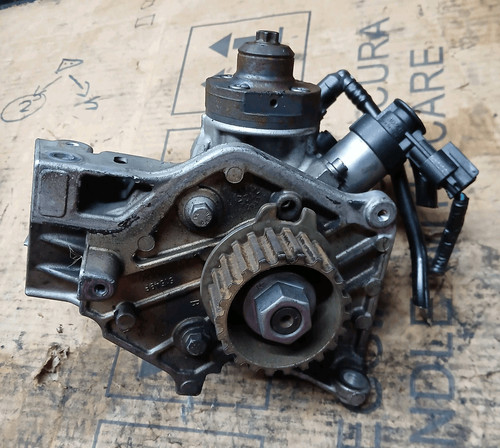 1926345 pompa iniezione ford - pompa,