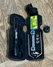 Raro Set Attrezzi Borraccia