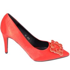 Scarpe decollete donna in raso rosso elegante gioiello fermaglio quadrato punta 