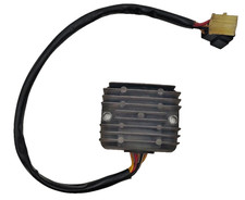 REGOLATORE DI TENSIONE (22900