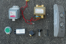 FORNO MICROONDE LG MS-1922ES ROTTO PER VENDERE SINGOLI RICAMBI, VEDI DESCRIZIONE