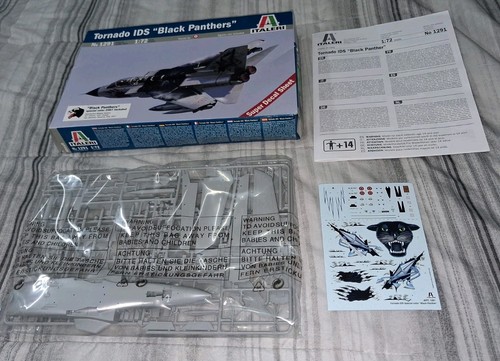 Nuovo italeri model plane kit - nuovo,