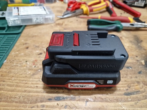 Nuovo modello adattatore - modello,