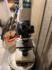 microscopio scientifico Leitz