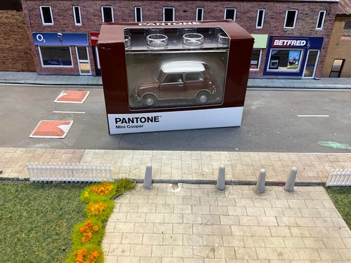 Mini cooper pantone dark - pantone,