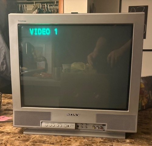 Sony trinitron color crt - 20",