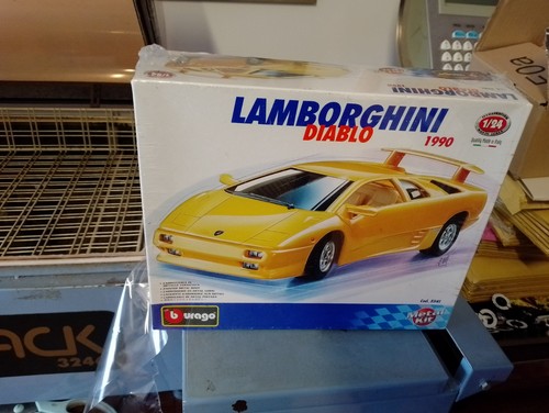 Burago 24 lamborghini - , 1:24